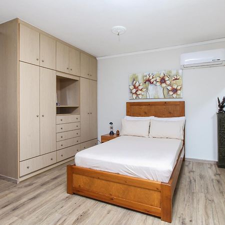 Loft Condo Next To Metro Station. Amazing View! Афины Экстерьер фото